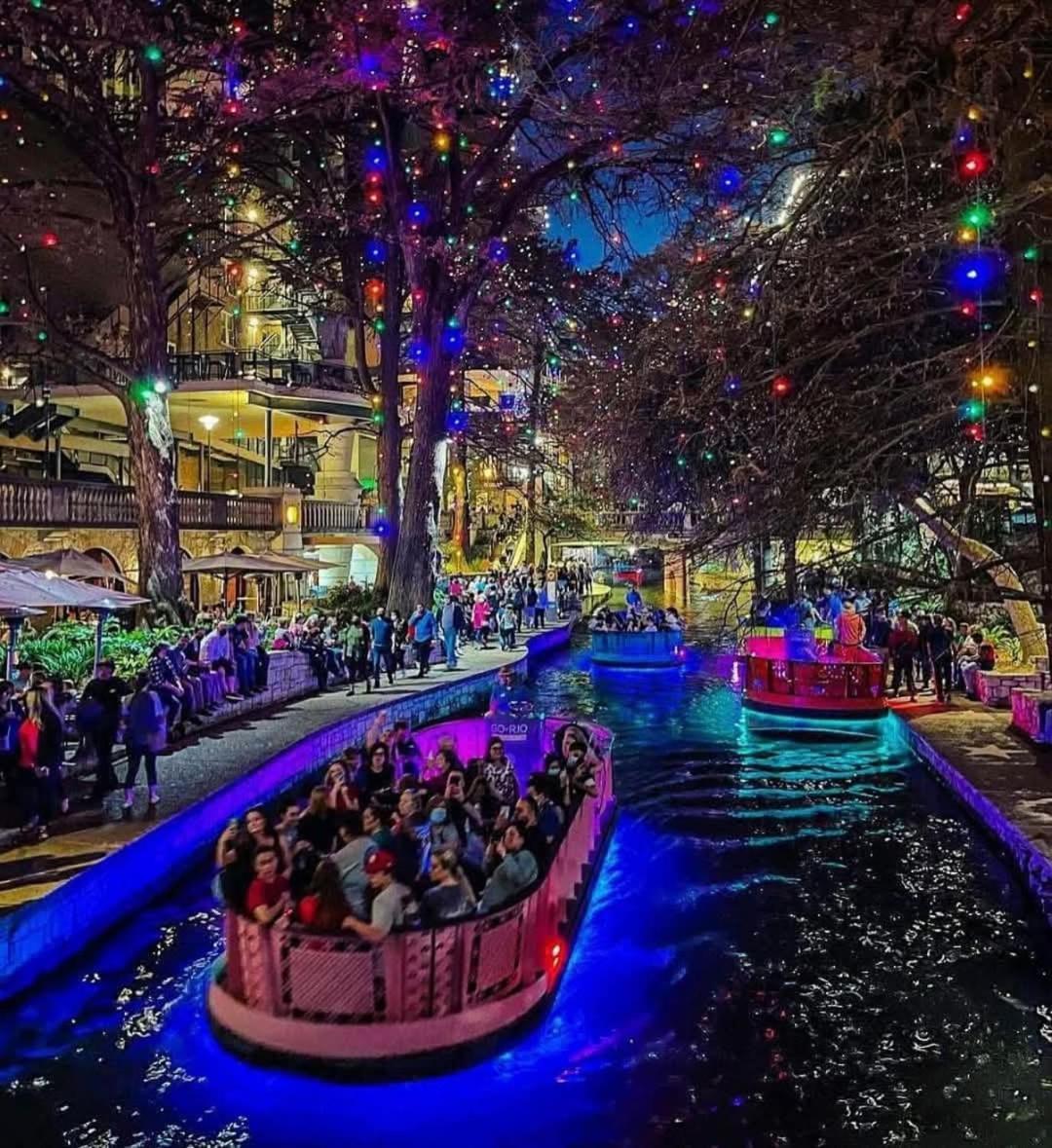 Viva Fiesta Condo On San Antonio Riverwalk Buitenkant foto